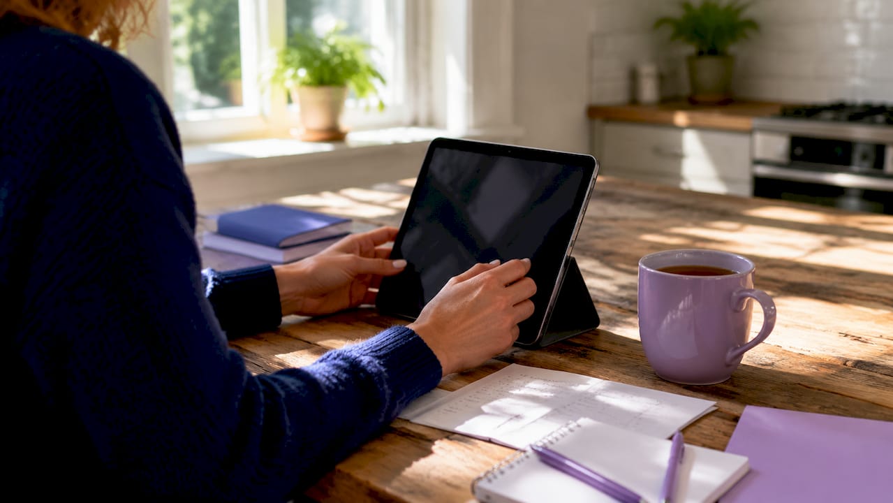 Hands typing and monitoring cloud costs