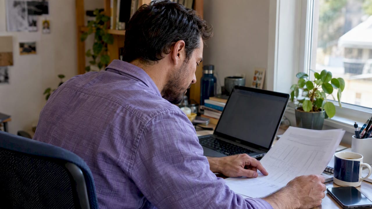 Engineer comparing cloud costs across billing cycles